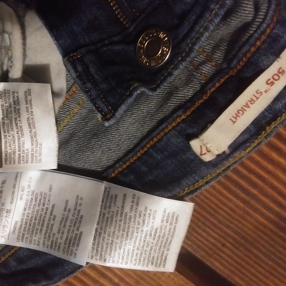 Levi jeans - Picture 2 of 4